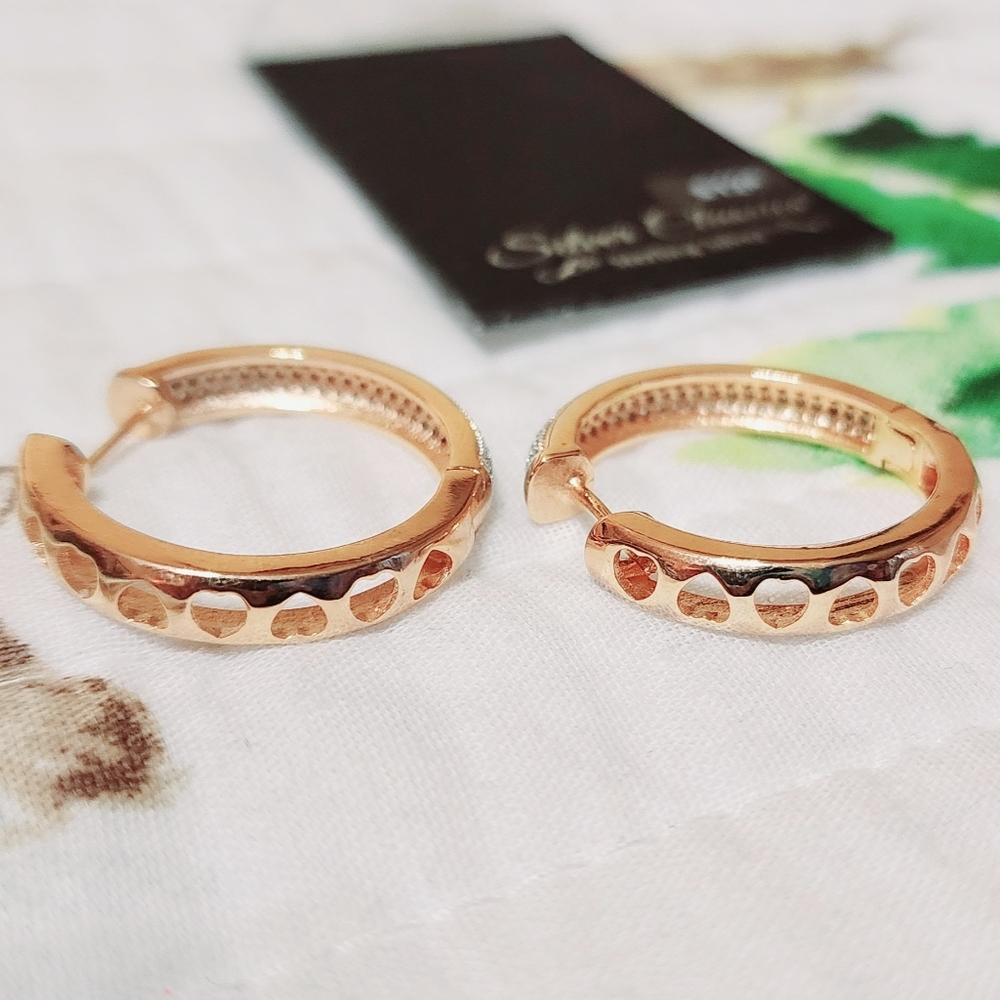Beautiful Women Earring  New. - Picture 7 of 7